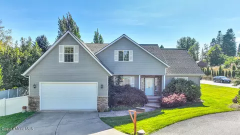 10132 N Zack Ct, Hayden, ID 83835