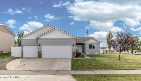 6716 W Rambo St, Rathdrum, ID 83858