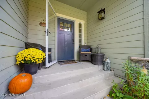 Exterior - 307 S Riverside Harbor Dr, Post Falls, ID 83854 photo 5 of 19
