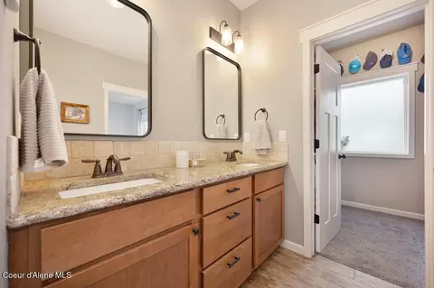 Bath - 307 S Riverside Harbor Dr, Post Falls, ID 83854 photo 5 of 5