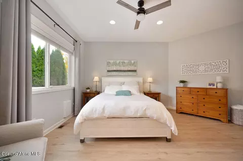 Bedroom - 307 S Riverside Harbor Dr, Post Falls, ID 83854 photo 6 of 6