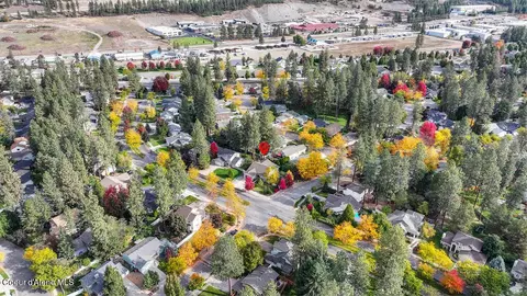 View/Area - 307 S Riverside Harbor Dr, Post Falls, ID 83854 photo 7 of 14