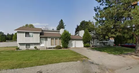 1003133 N Sunview Ln, Hayden, ID 83835