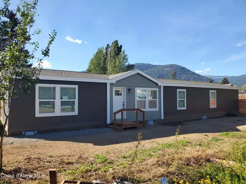 Exterior - 620 E Mountain View Dr, Sandpoint, ID 83864 photo 7 of 10