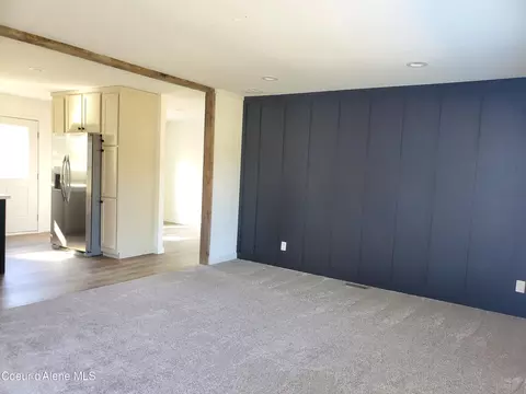 Living - 620 E Mountain View Dr, Sandpoint, ID 83864 photo 3 of 4