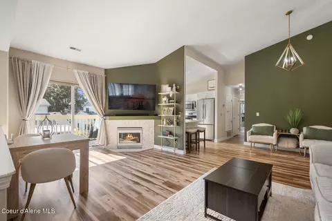 3633 N Steven Pl, Coeur D'alene, ID 83815