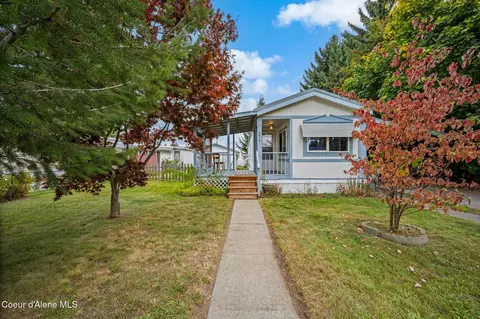 2810 N Carriage Ct, Coeur D'alene, ID 83815