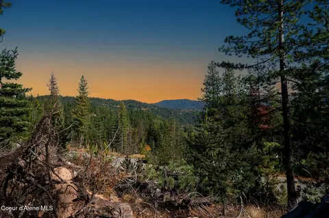 107 Blazing Saddle Ct, Pinehurst, ID 83850 photo 5