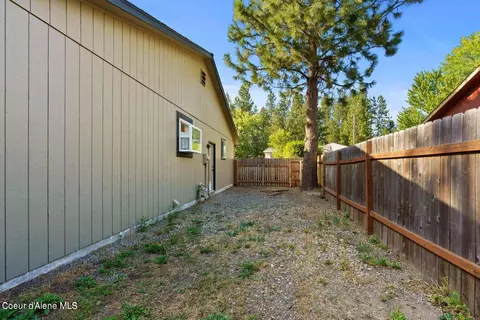 Exterior - 1914 E Sundance Dr, Post Falls, ID 83854 photo 5 of 9