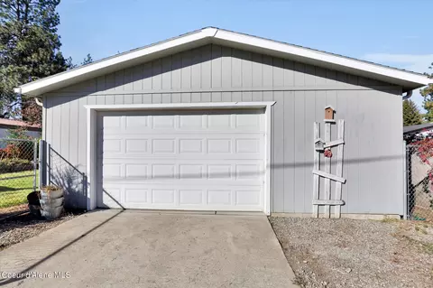 1920 E Strand Ave, Post Falls, ID 83854 photo 22