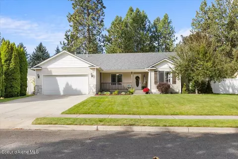 606 S Riverside Harbor Dr, Post Falls, ID 83854