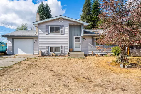 9625 N Meadow Way, Hayden, ID 83835