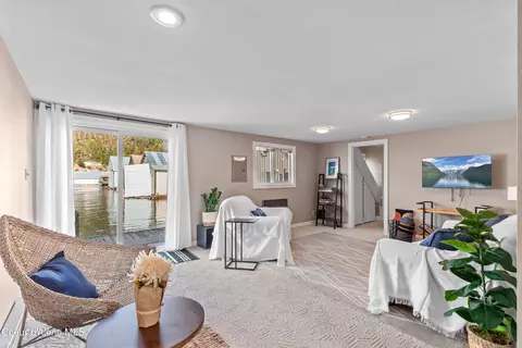 16862 E Boileaus G Dock, Bayview, ID 83803