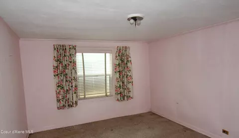 Bedroom - 514 Main St, Wardner, ID 83837 photo 1 of 4