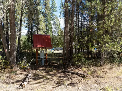 133 2nd St, Priest Lake, ID 83856