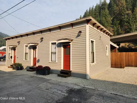 1 Kelly Aly, Wallace, ID 83873