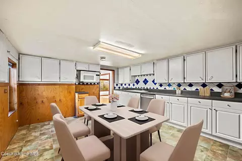 Dining - 508 B St, Pinehurst, ID 83850 photo 1 of 1