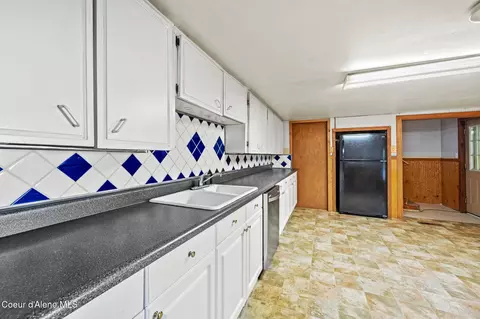 Kitchen - 508 B St, Pinehurst, ID 83850 photo 1 of 3