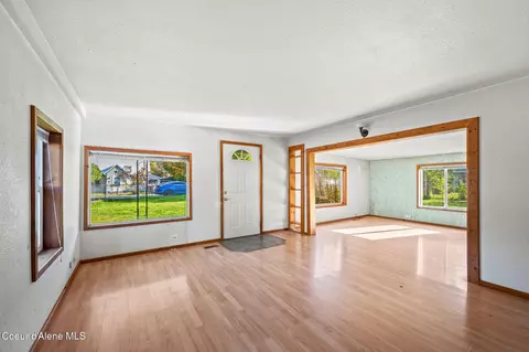 Living - 508 B St, Pinehurst, ID 83850 photo 1 of 5
