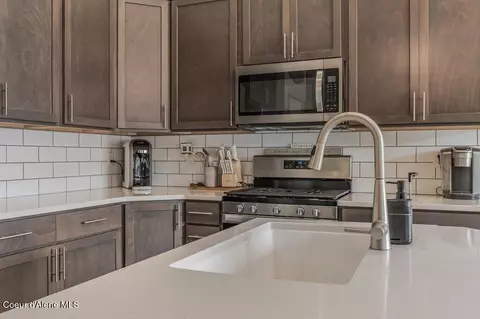 Kitchen - 4044 N Shelburne Loop, Post Falls, ID 83854 photo 3 of 6
