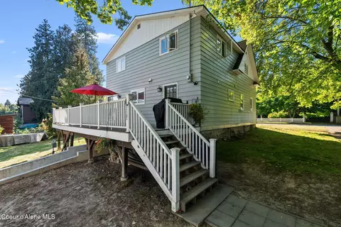 Exterior - 417 S 4th Ave, Sandpoint, ID 83864 photo 5 of 6