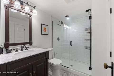 Bath - 417 S 4th Ave, Sandpoint, ID 83864 photo 3 of 3