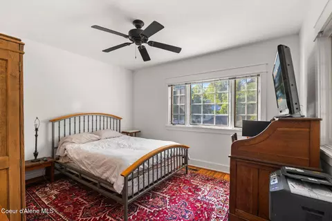 Bedroom - 417 S 4th Ave, Sandpoint, ID 83864 photo 1 of 8