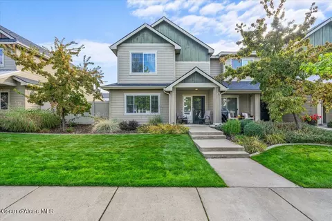 6452 N Descartes Dr, Coeur D'alene, ID 83815