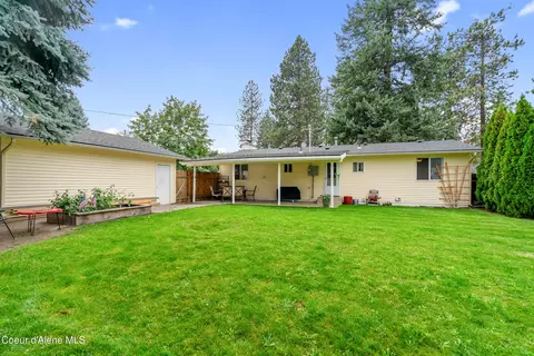 3230 N 8th St, Coeur D'alene, ID 83815