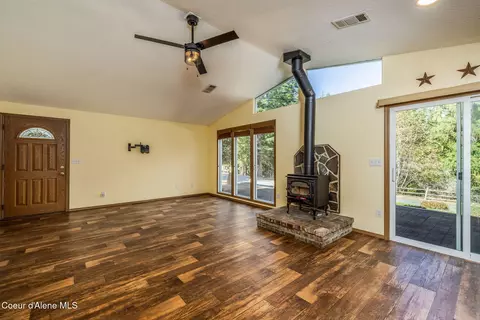 Living - 4606 E Moen Rd, Hayden, ID 83835 photo 3 of 5