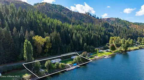 8644 Railroad Grade Rd, Saint Maries, ID 83861
