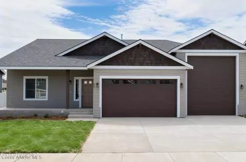 2902 N Charlene Kelsy St, Post Falls, ID 83854