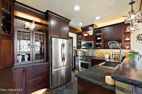 Kitchen - 1515 E Red Barn Rd, Harrison, ID 83833 photo 2 of 4