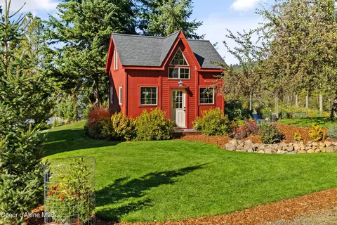 Exterior - 1515 E Red Barn Rd, Harrison, ID 83833 photo 18 of 24