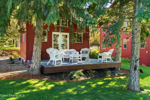 Exterior - 1515 E Red Barn Rd, Harrison, ID 83833 photo 19 of 24