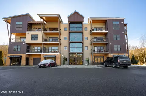 834 Mckinley Ave #308, Kellogg, ID 83837