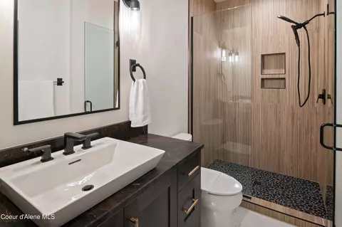 Bath - 7 Timber Grv, Sandpoint, ID 83864 photo 5 of 6