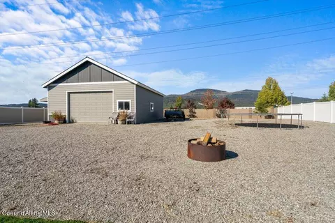 Exterior - 15344 N Pristine Cir, Rathdrum, ID 83858 photo 3 of 8