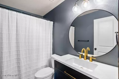 Bath - 15344 N Pristine Cir, Rathdrum, ID 83858 photo 2 of 2