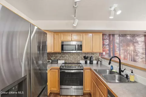 Kitchen - 574 Hydra Pl #B, Post Falls, ID 83854 photo 2 of 2
