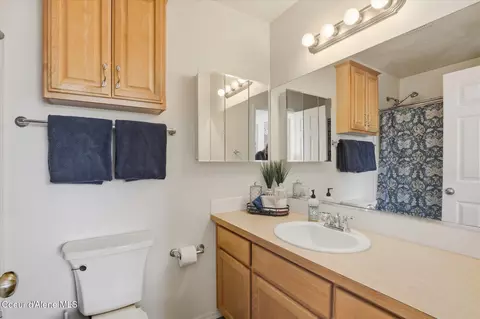 Bath - 574 Hydra Pl #B, Post Falls, ID 83854 photo 3 of 3