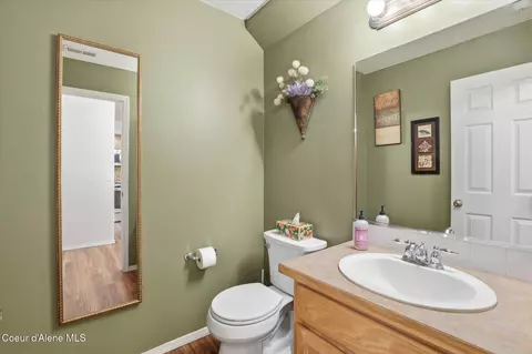 Bath - 574 Hydra Pl #B, Post Falls, ID 83854 photo 1 of 3