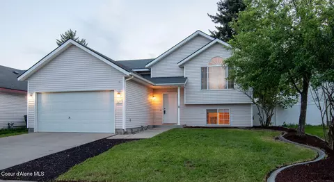 827 N Doryport Ct, Post Falls, ID 83854