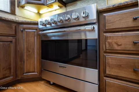 Kitchen - 1365 E Mordyl Loop, Post Falls, ID 83854 photo 7 of 7