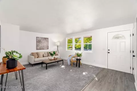 Living - 527 E 23rd Ave, Post Falls, ID 83854 photo 1 of 6