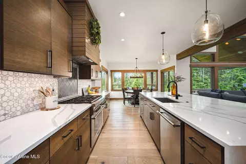 Kitchen - 1230 E Amulet Cir, Rathdrum, ID 83858 photo 6 of 7
