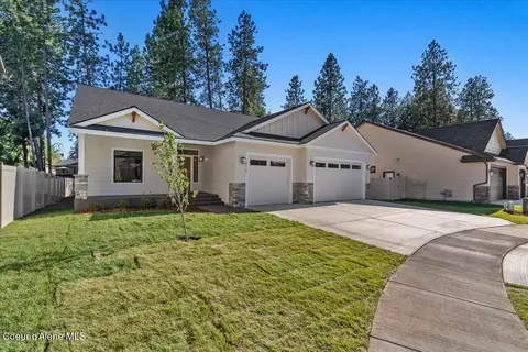 2060 E Plaza Ct, Post Falls, ID 83854