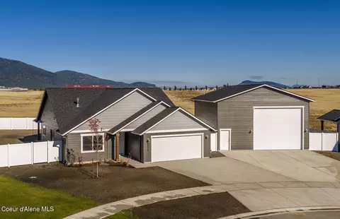 12073 N Lennon Ln, Rathdrum, ID 83858