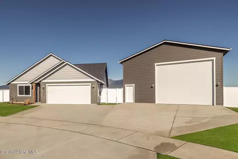 12073 N Lennon Ln, Rathdrum, ID 83858