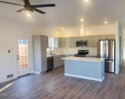Kitchen - 357 Jasper Loop, Ponderay, ID 83852 photo 1 of 1